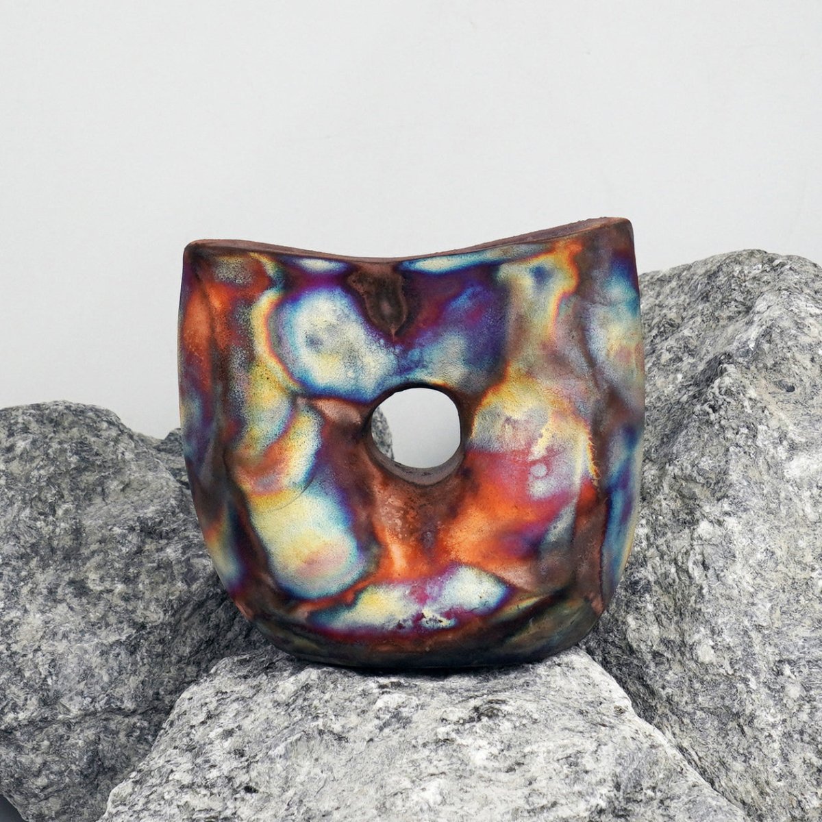 Dokutsu Ceramic Raku Vase - RAAQUU Basics handmade pottery home decor - RAAQUU