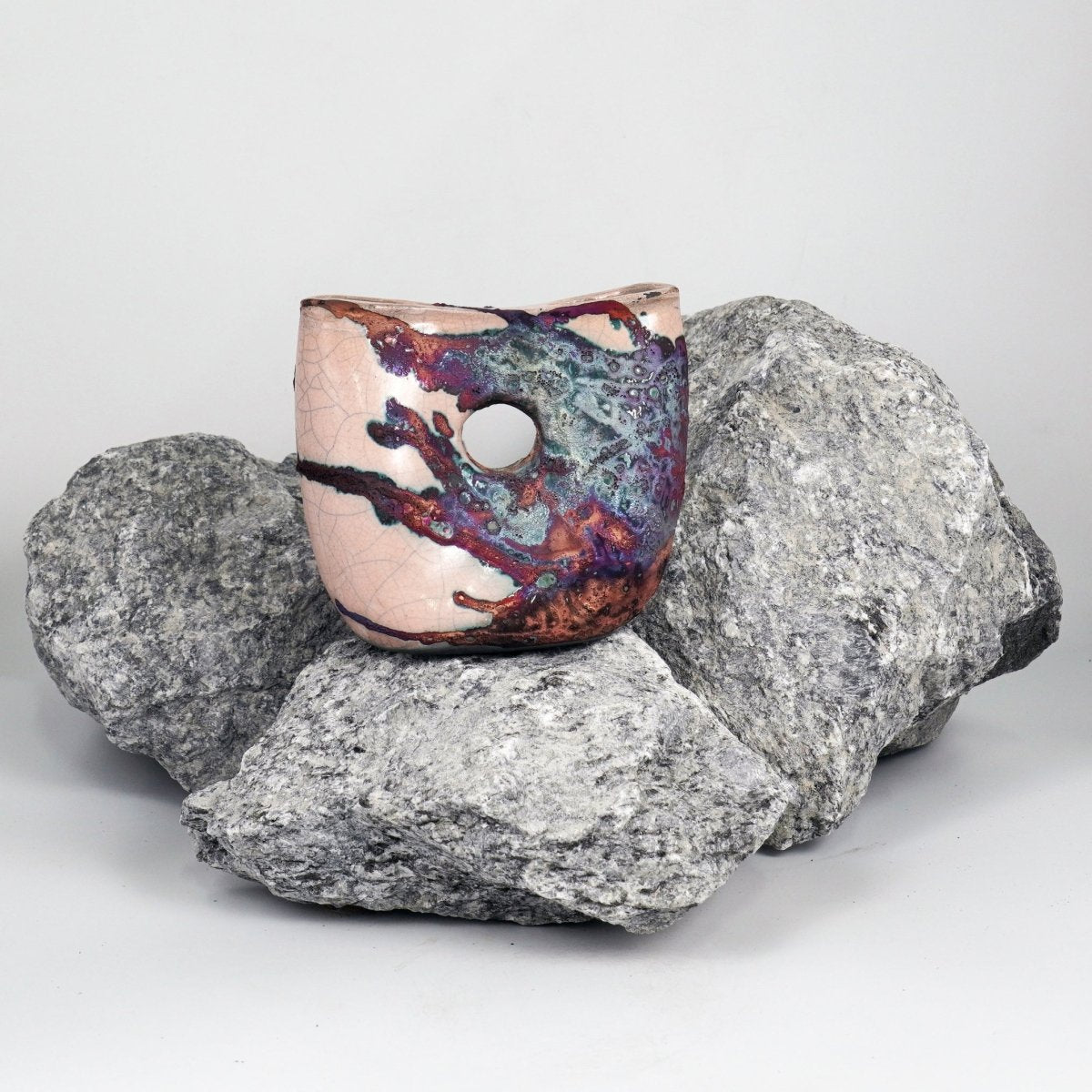 Dokutsu Ceramic Raku Vase - RAAQUU Basics handmade pottery home decor - RAAQUU