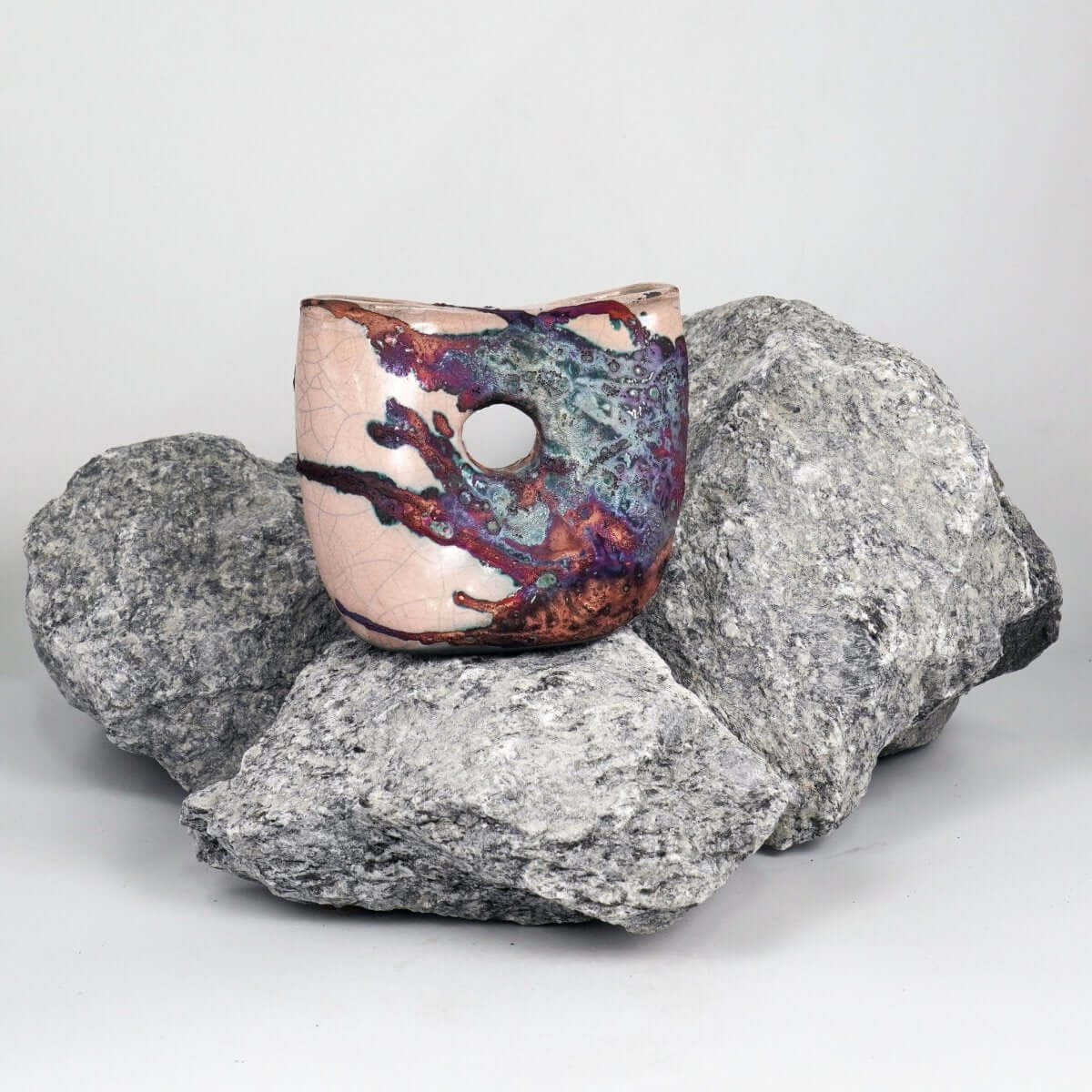 Dokutsu Ceramic Raku Vase - RAAQUU Basics handmade pottery home decor - RAAQUU