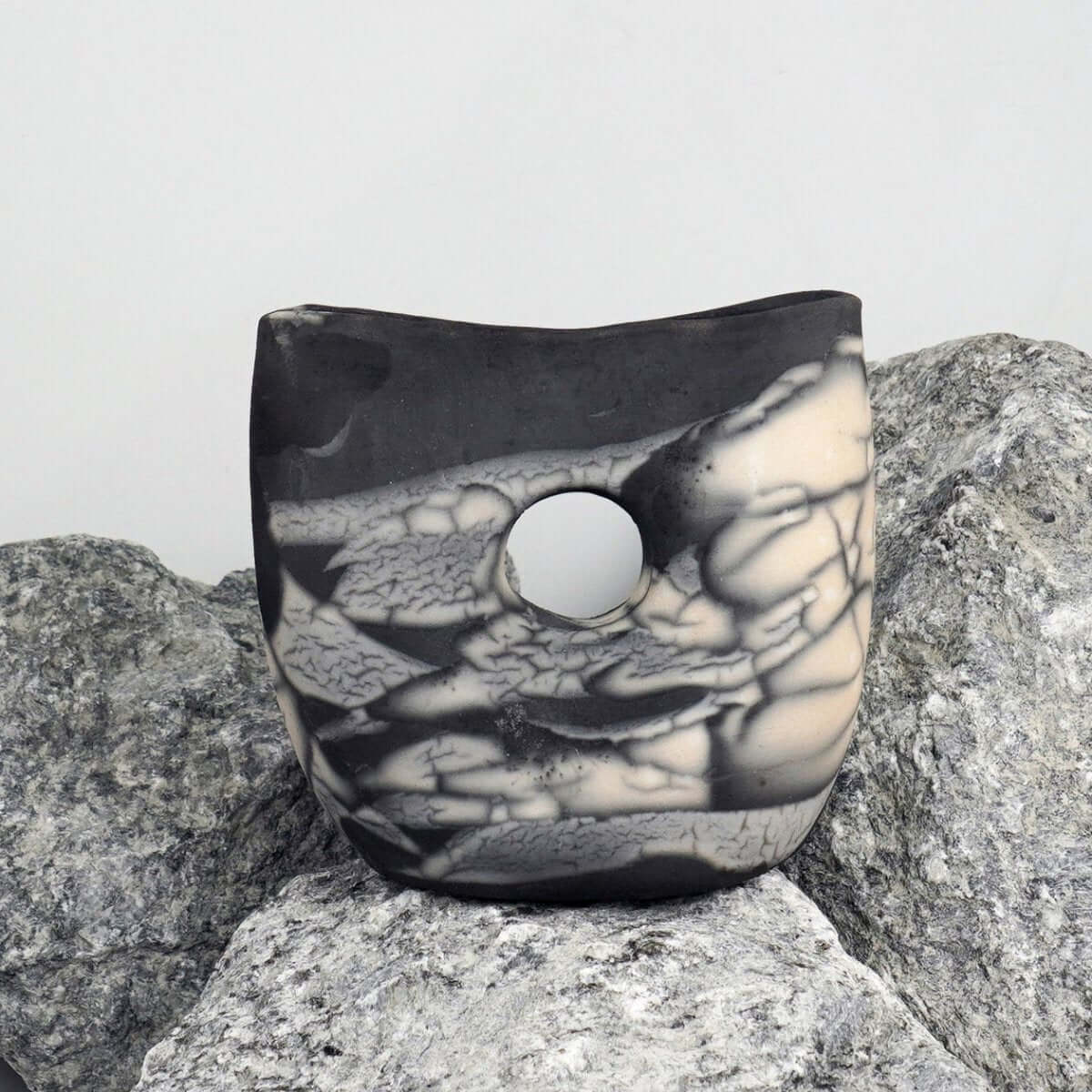 Dokutsu Ceramic Raku Vase - RAAQUU Basics handmade pottery home decor - RAAQUU