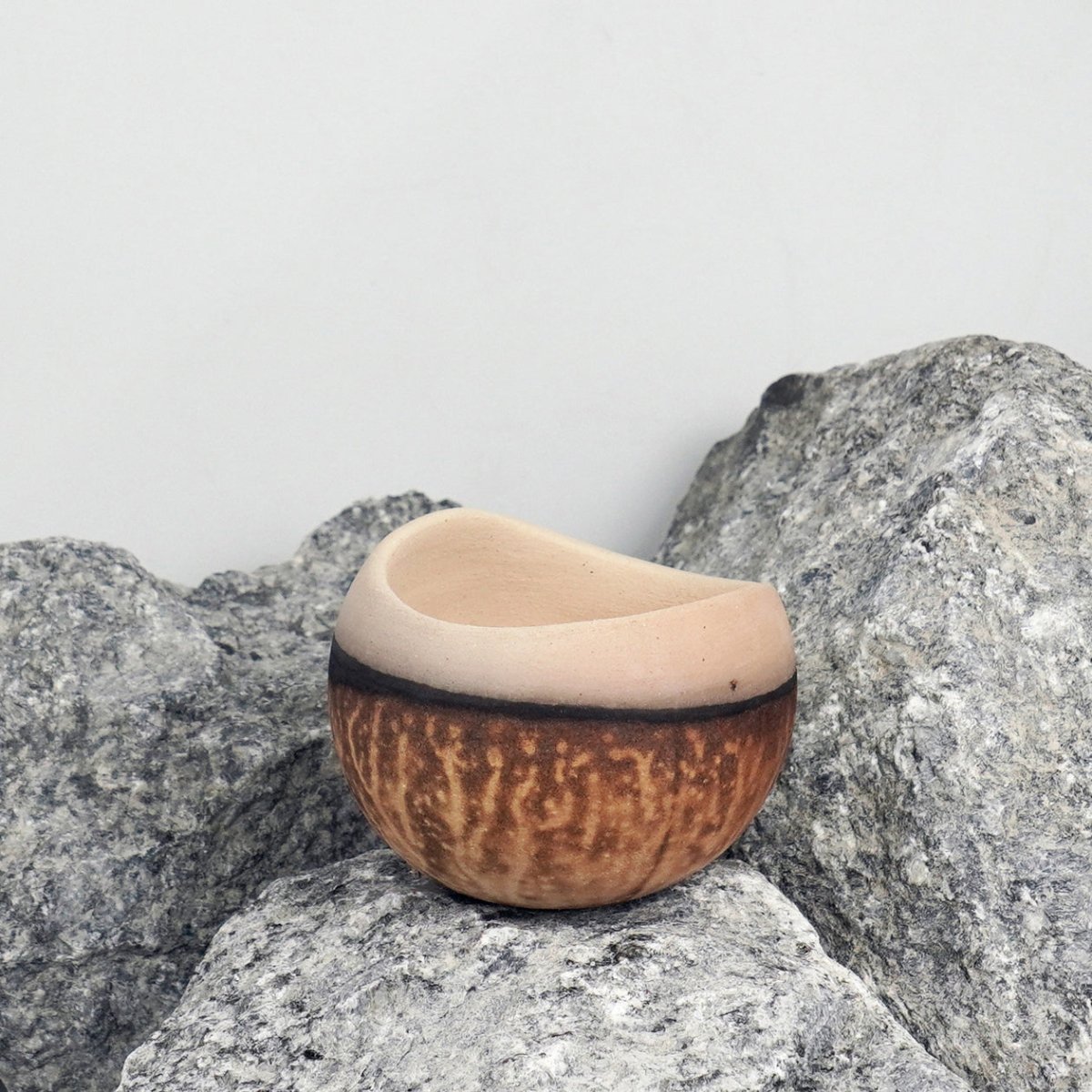 Hikari Ceramic Raku Pottery Vase - RAAQUU