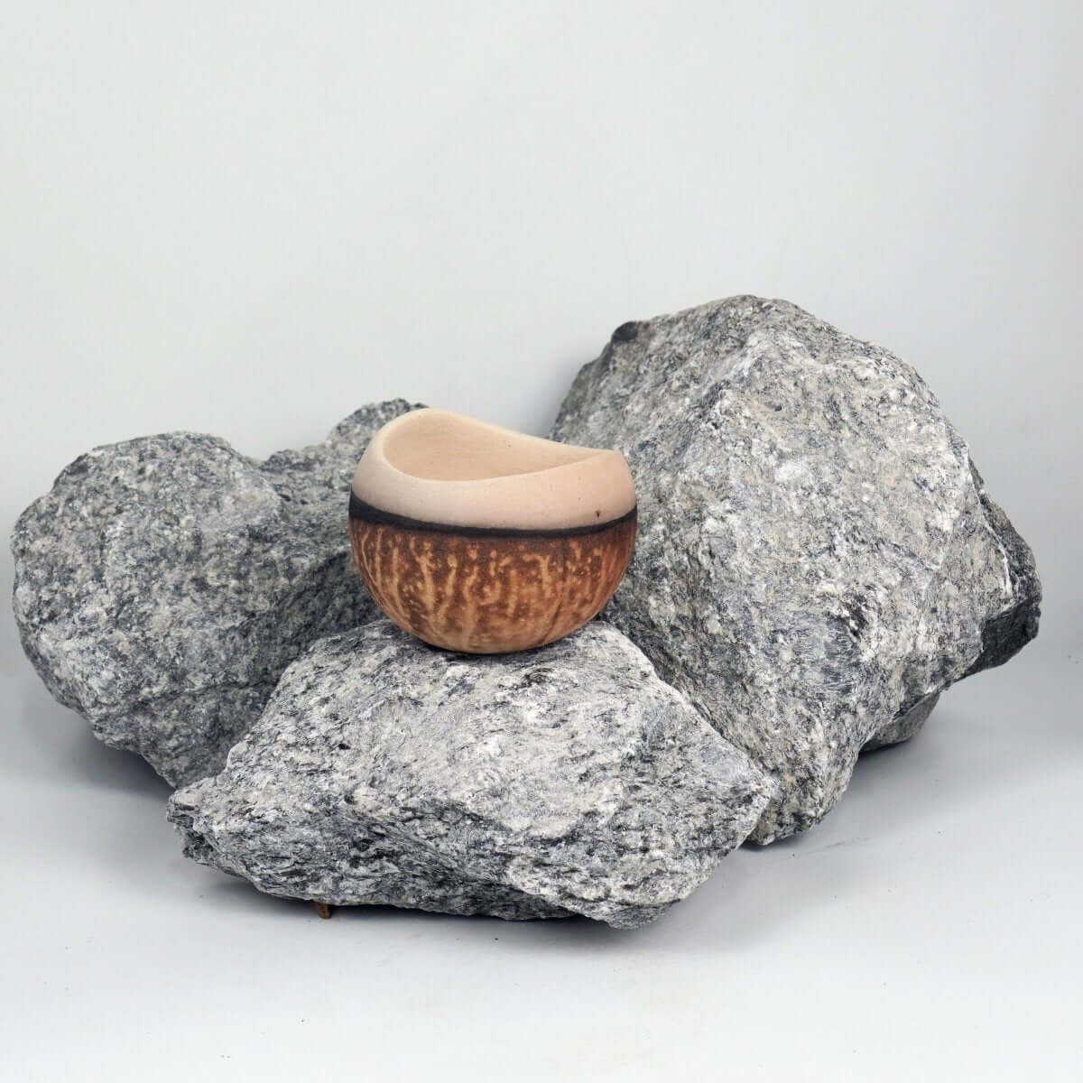 Hikari Ceramic Raku Pottery Vase - RAAQUU