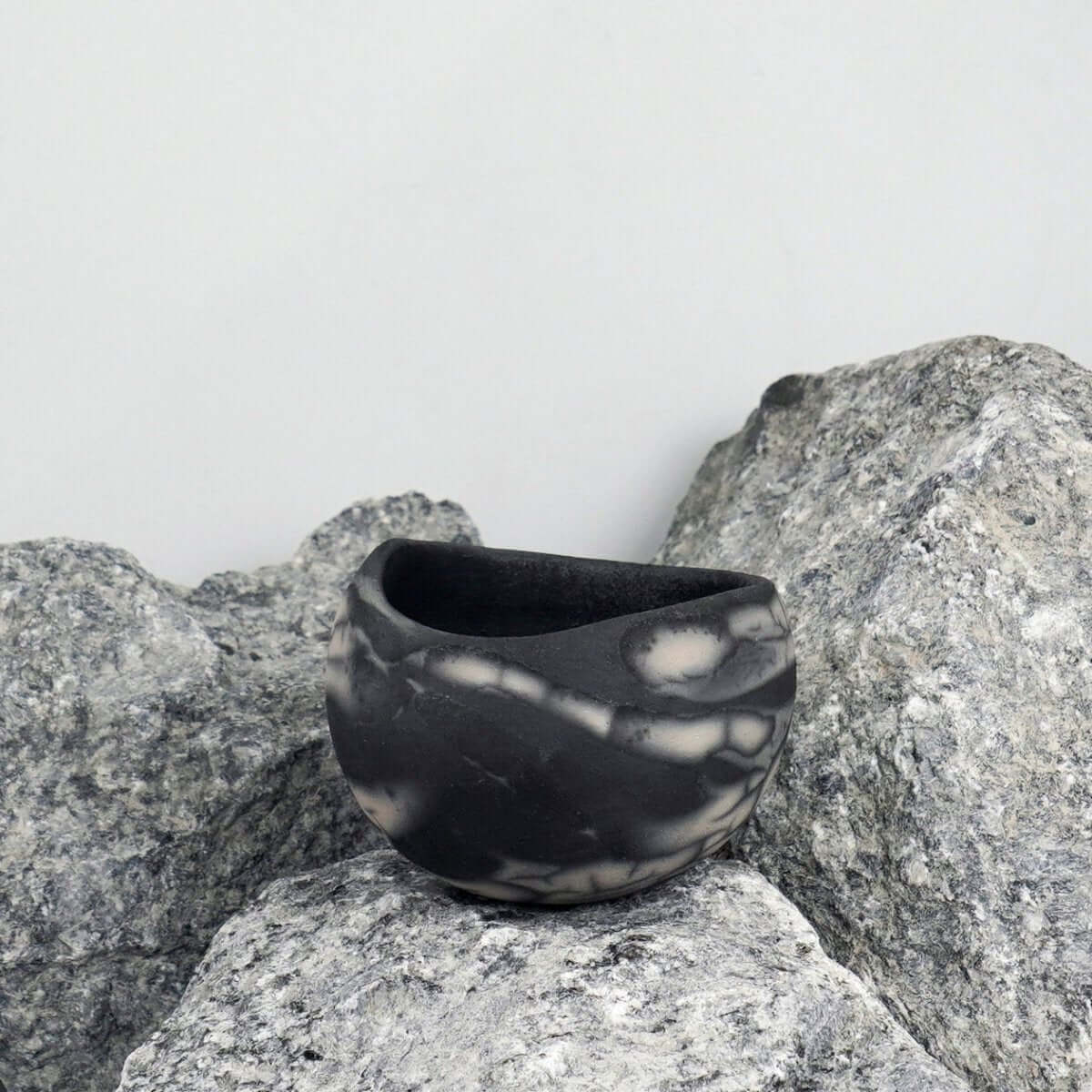 Hikari Ceramic Raku Pottery Vase - RAAQUU