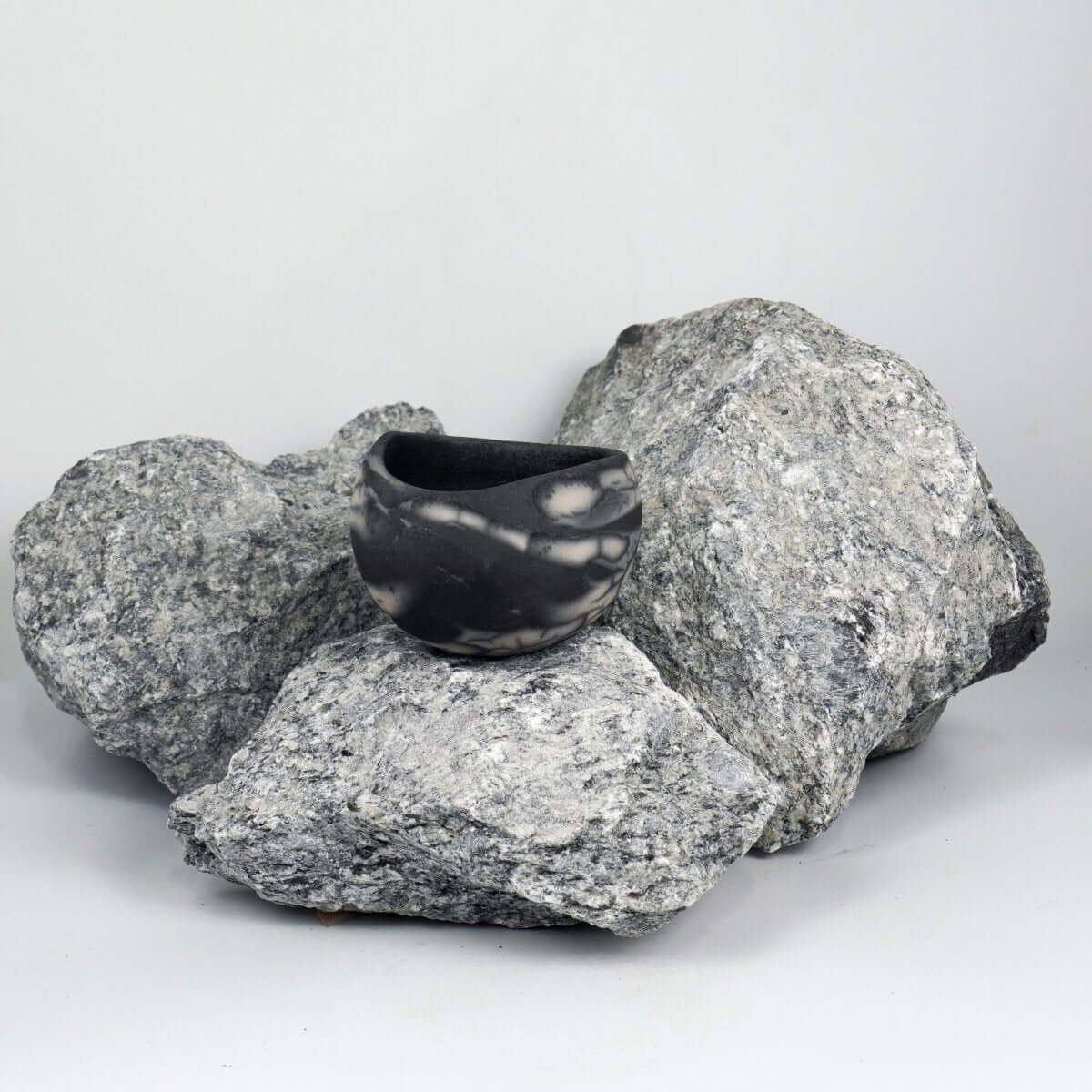 Hikari Ceramic Raku Pottery Vase - RAAQUU