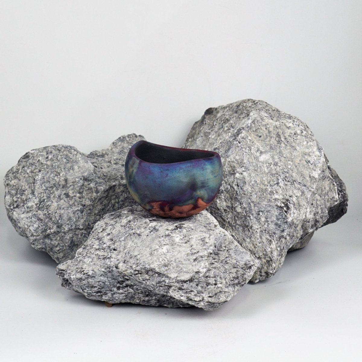 Hikari Ceramic Raku Pottery Vase - RAAQUU