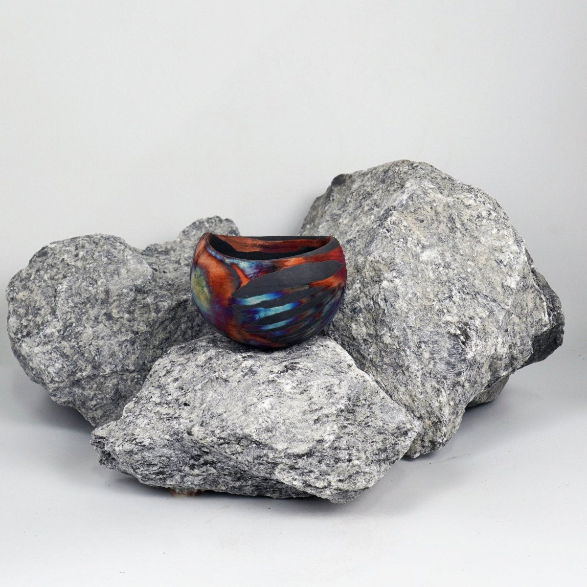 Hikari Ceramic Raku Pottery Vase - RAAQUU