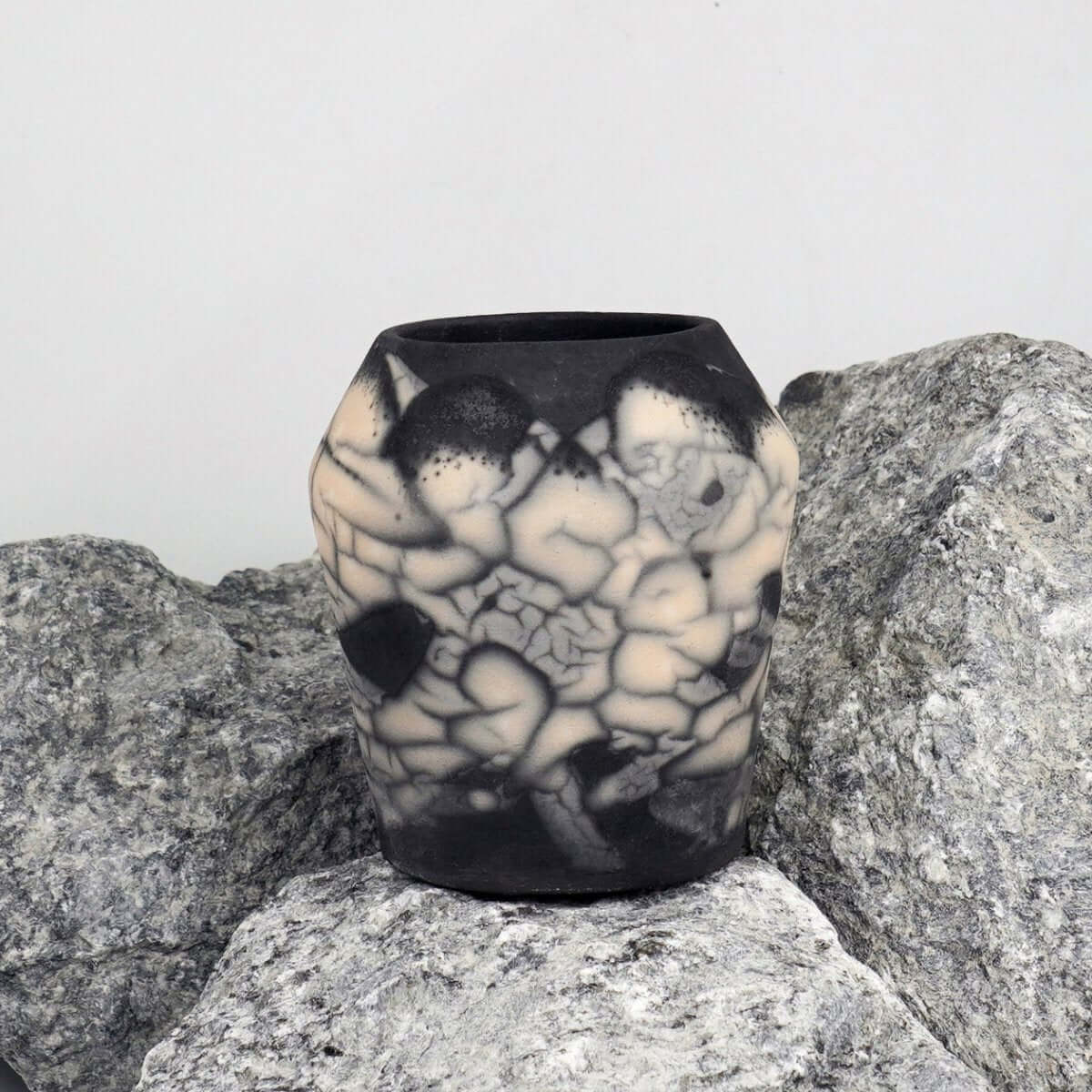 Hoseki Ceramic Raku Pottery Vase - RAAQUU