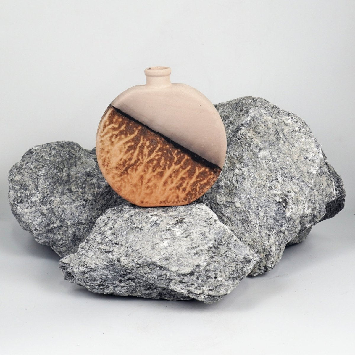 Kumo Ceramic Raku Pottery Vase - RAAQUU