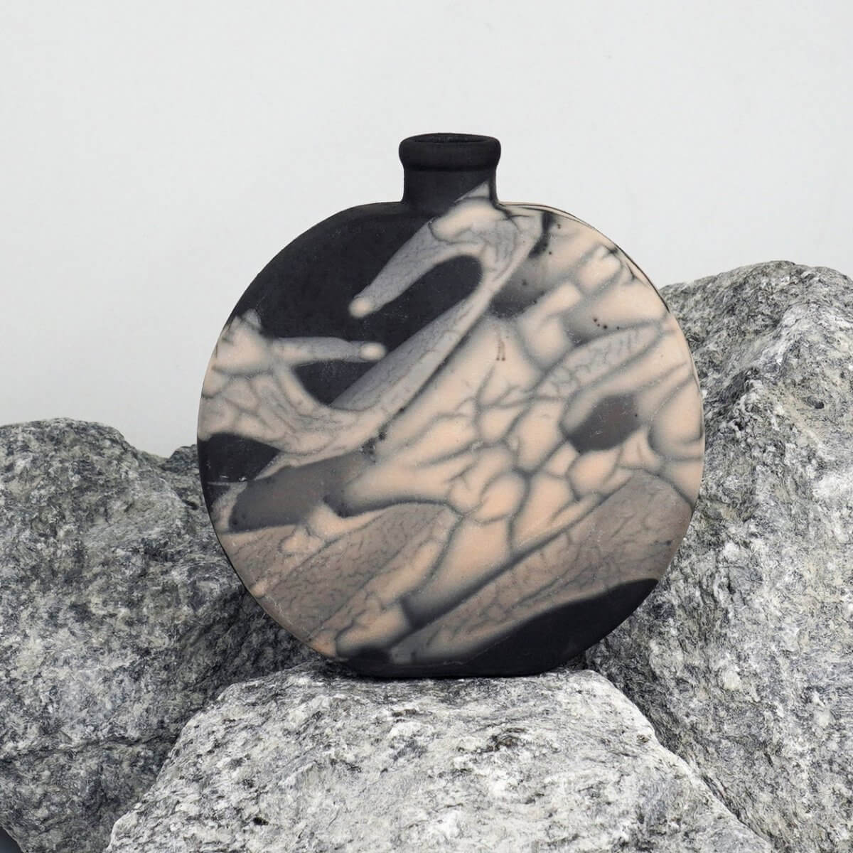 Kumo Ceramic Raku Pottery Vase - RAAQUU