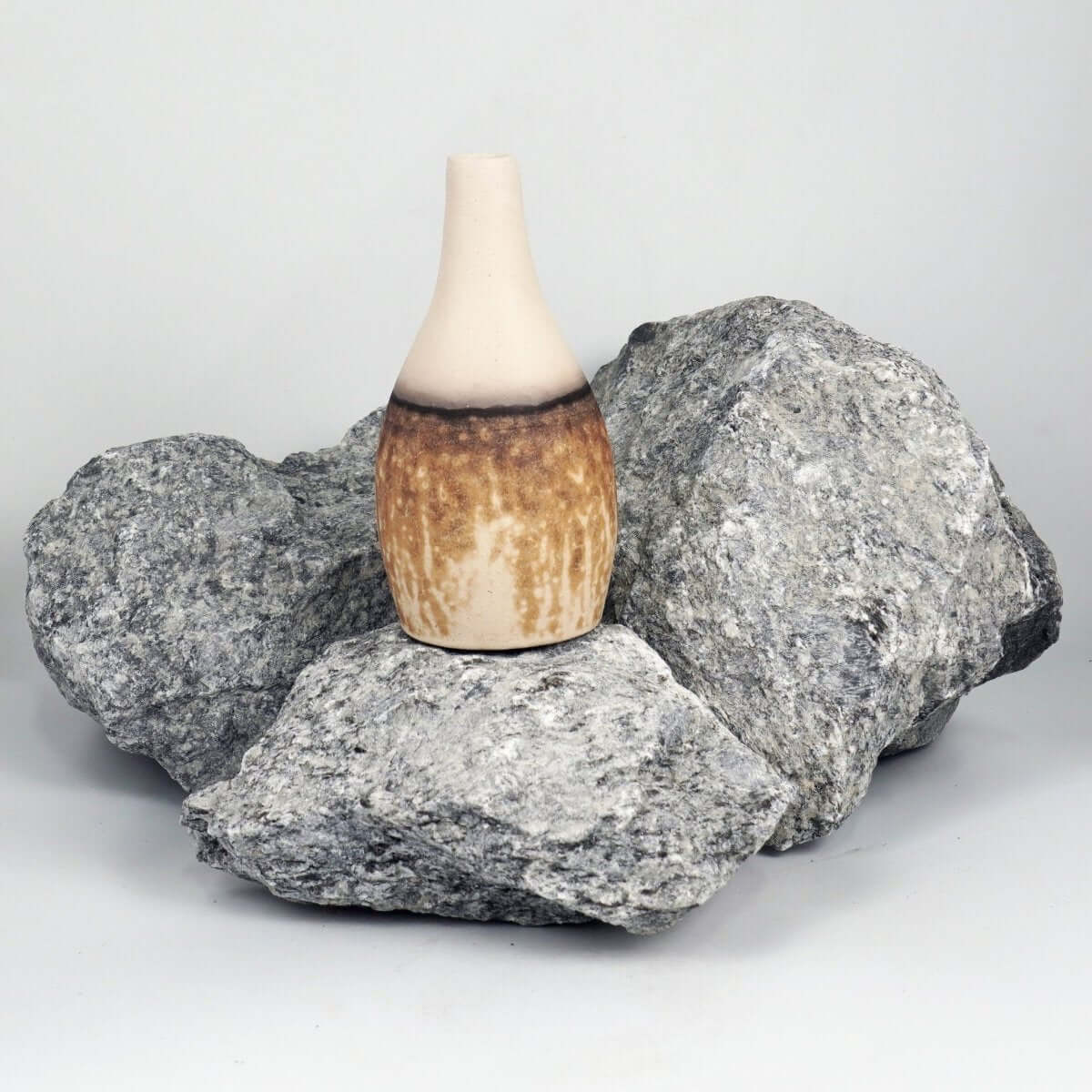 Natsu Ceramic Raku Pottery Vase - RAAQUU