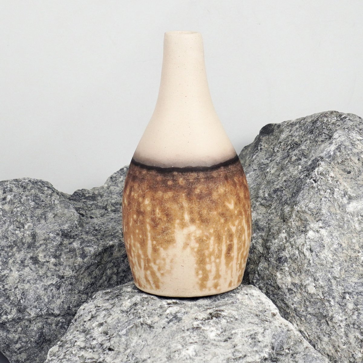 Natsu Ceramic Raku Pottery Vase - RAAQUU