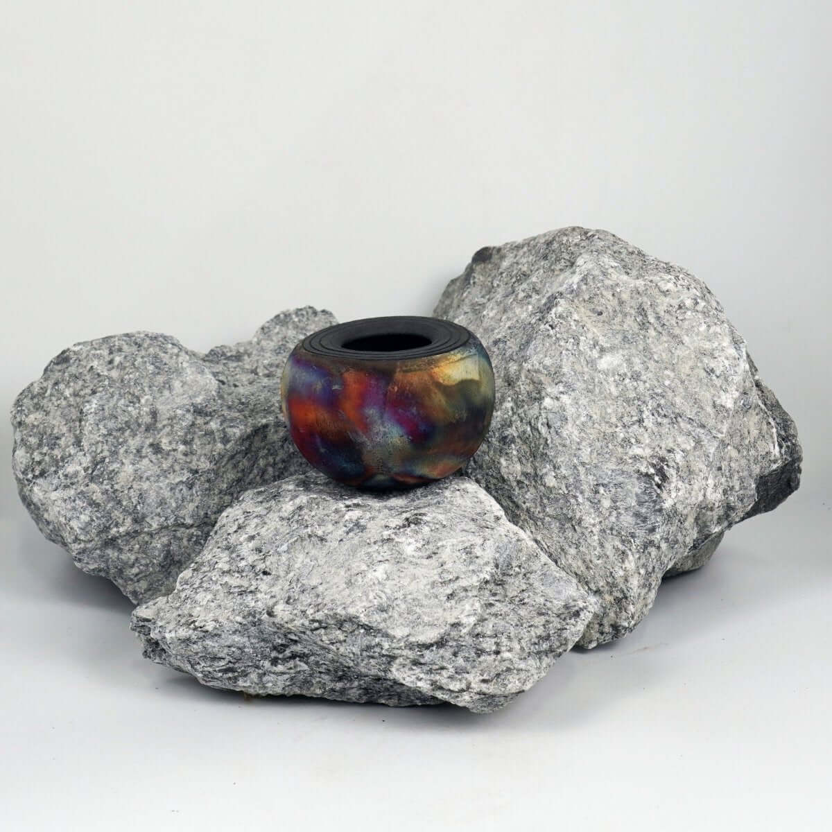 Nikko Ceramic Raku Pottery Vase - RAAQUU
