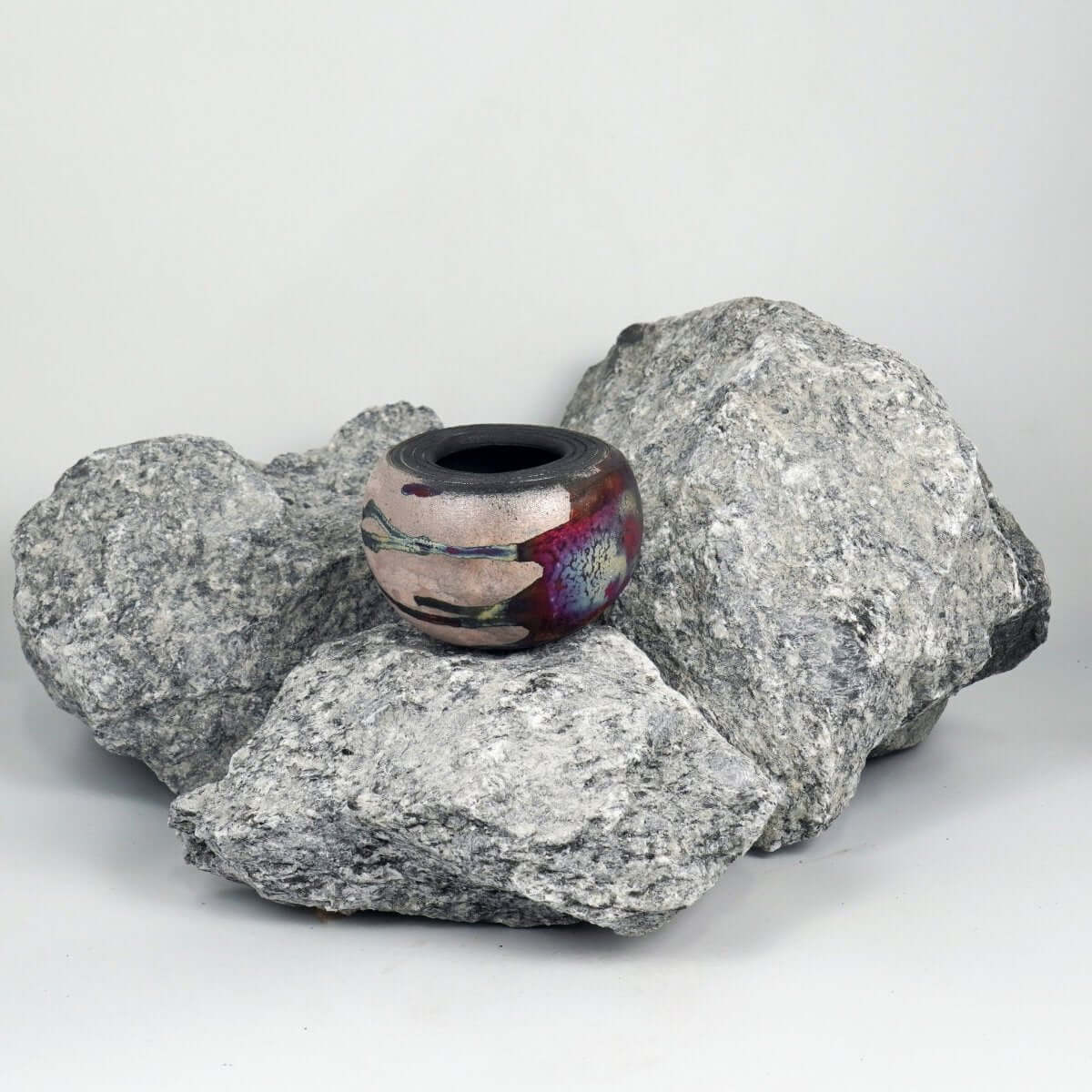 Nikko Ceramic Raku Pottery Vase - RAAQUU