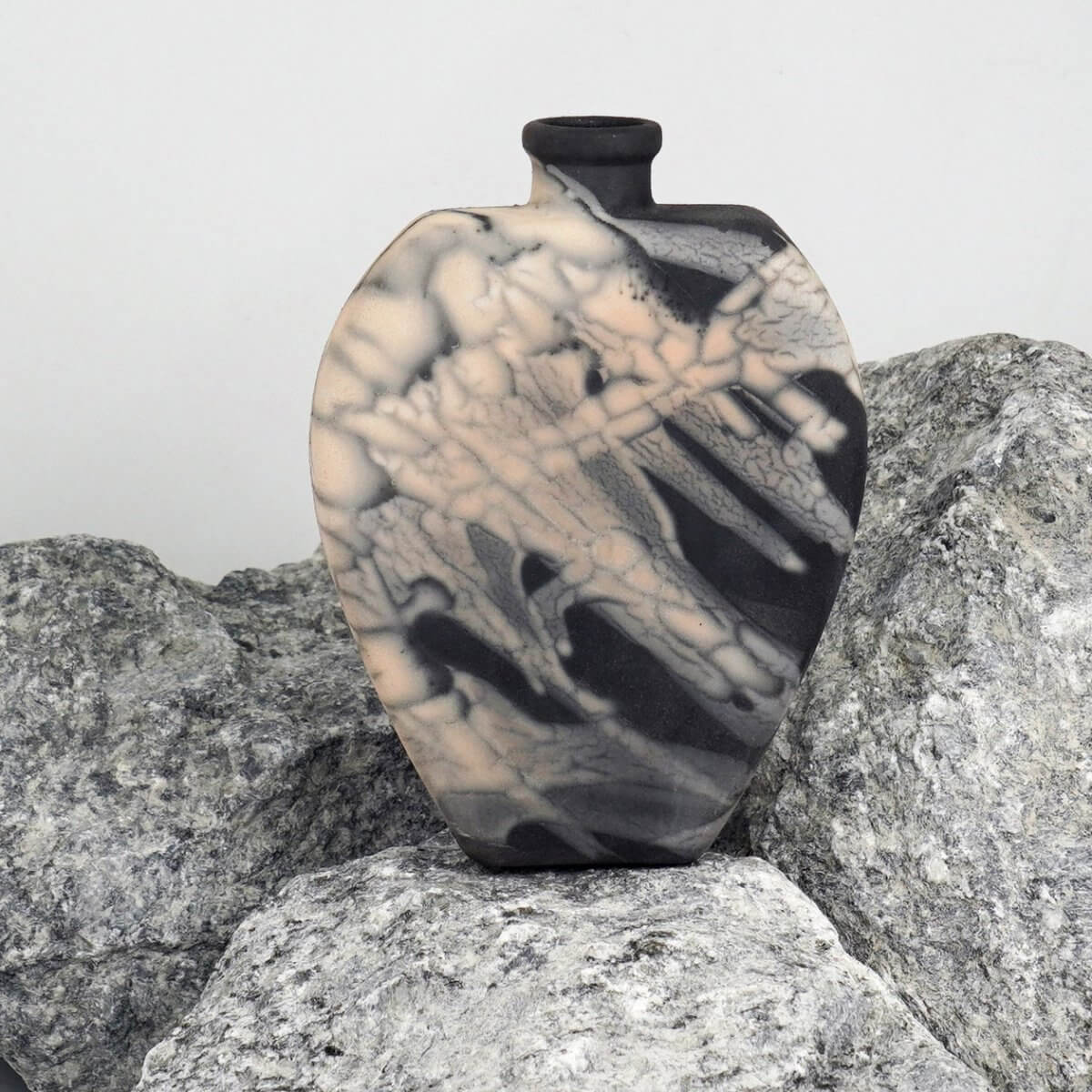 Nozomu Ceramic Raku Pottery Vase - RAAQUU