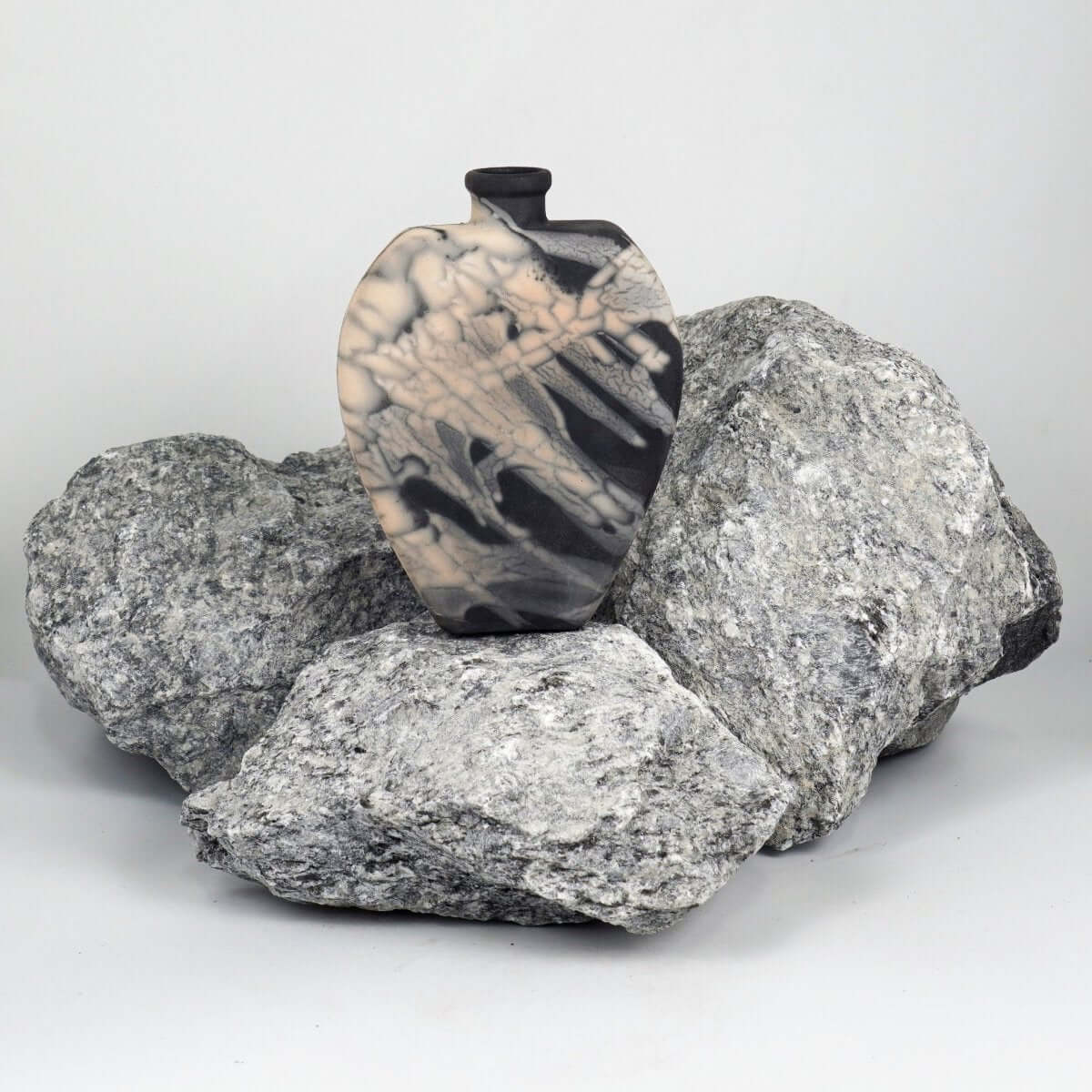 Nozomu Ceramic Raku Pottery Vase - RAAQUU