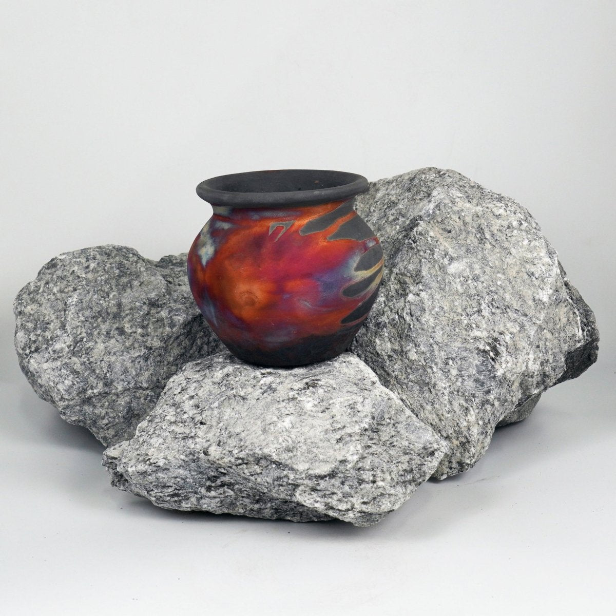 RAAQUU HOFU raku pottery vase - RAAQUU