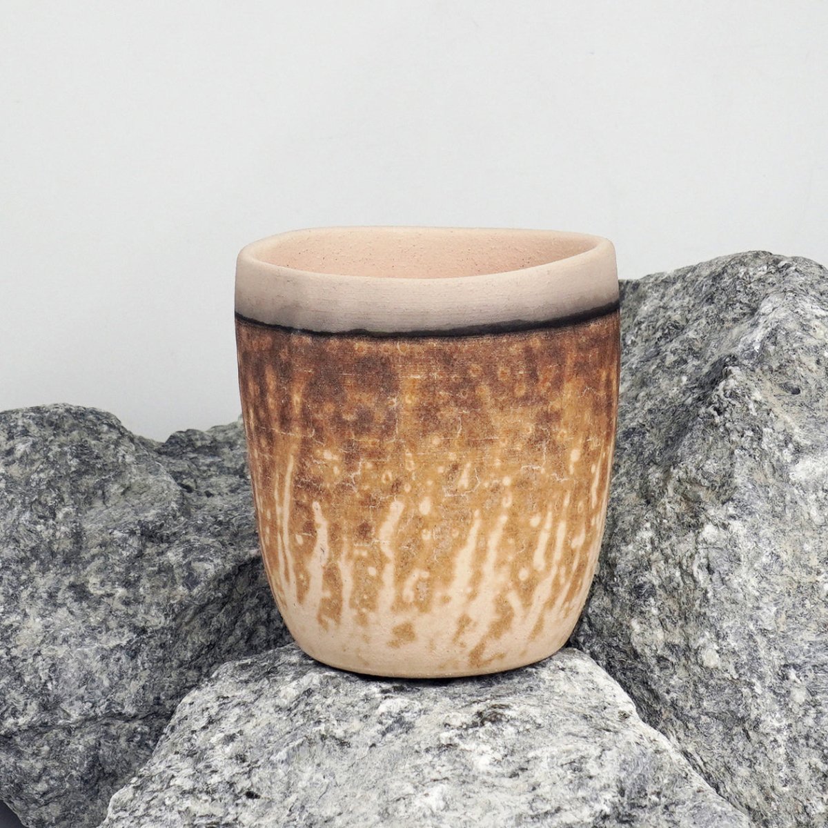 Shinsen Ceramic Raku Pottery Vase - RAAQUU