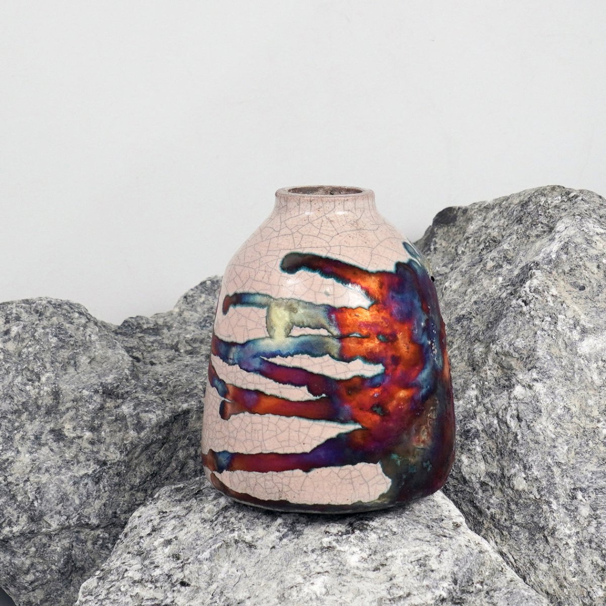 Suzu Ceramic Raku Pottery Vase - RAAQUU