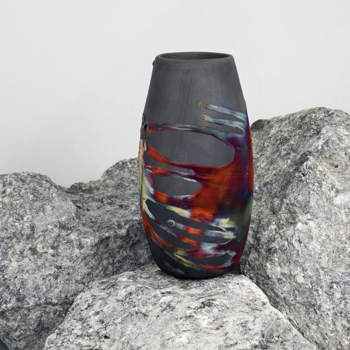 Tsuri Ceramic Raku Pottery Vase - RAAQUU