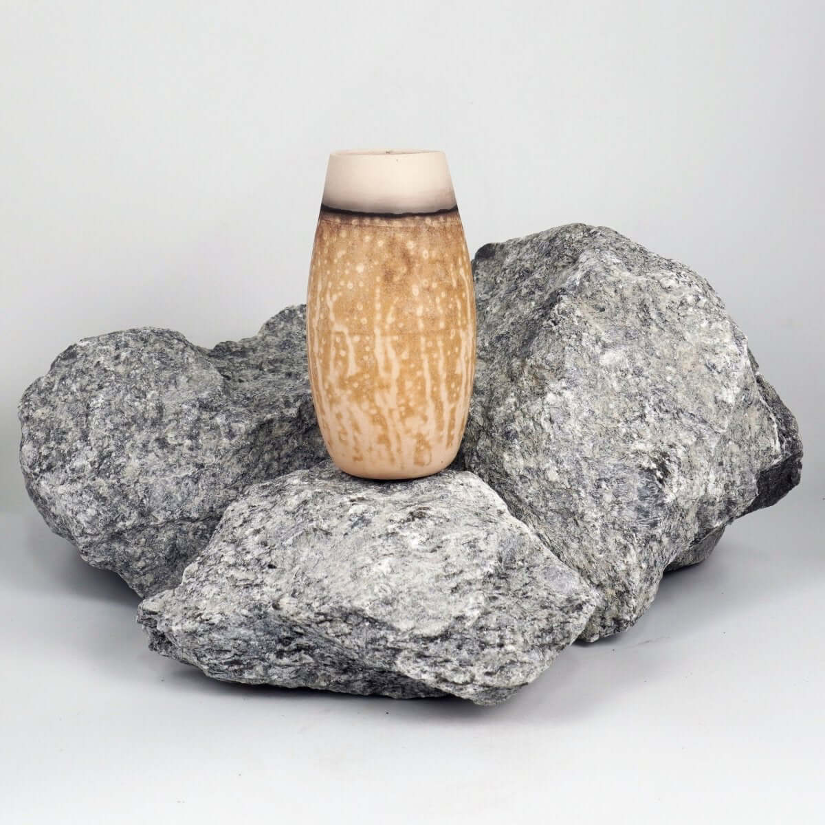 Tsuri Ceramic Raku Pottery Vase - RAAQUU