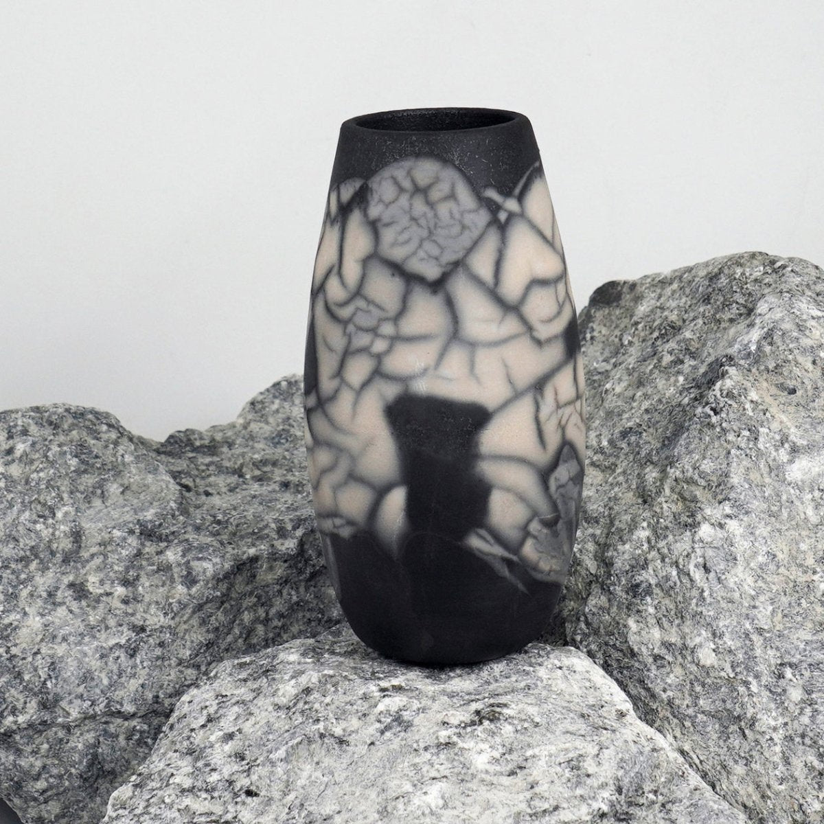 Tsuri Ceramic Raku Pottery Vase - RAAQUU