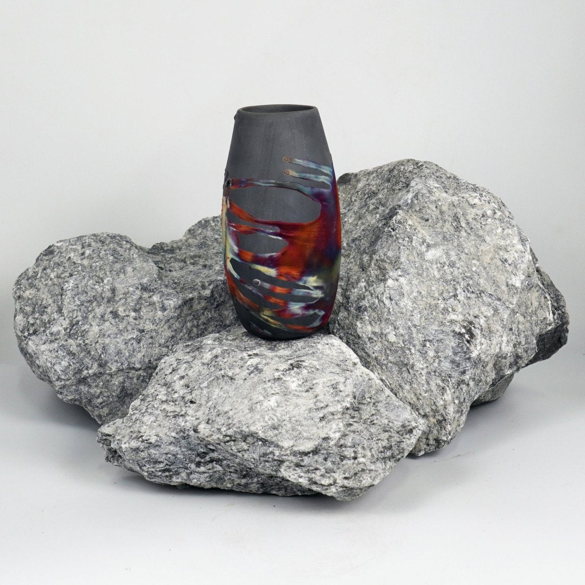 Tsuri Ceramic Raku Pottery Vase - RAAQUU