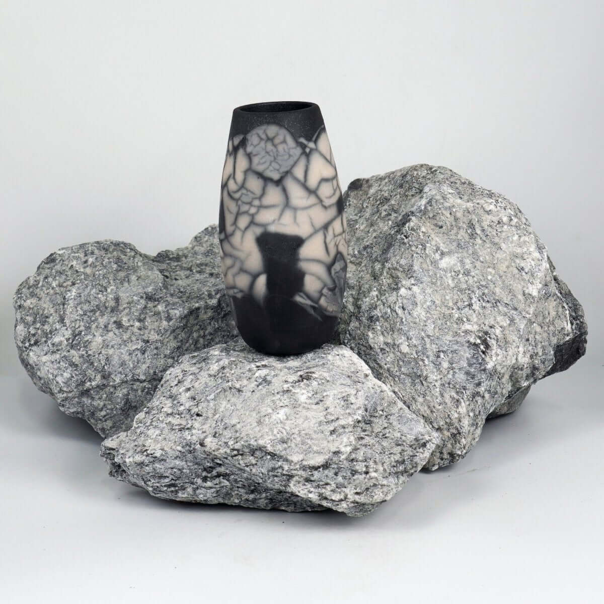 Tsuri Ceramic Raku Pottery Vase - RAAQUU
