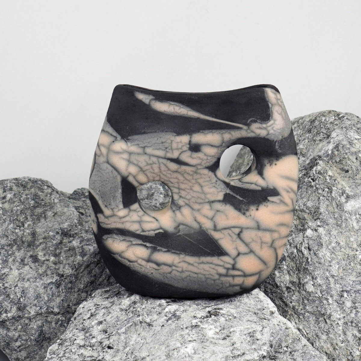 Umi Ceramic Raku Pottery Vase - RAAQUU