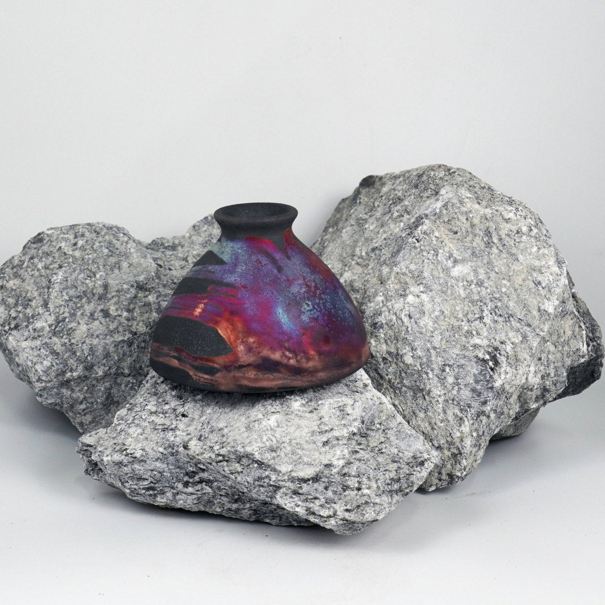 Yama Ceramic Raku Pottery Vase - RAAQUU