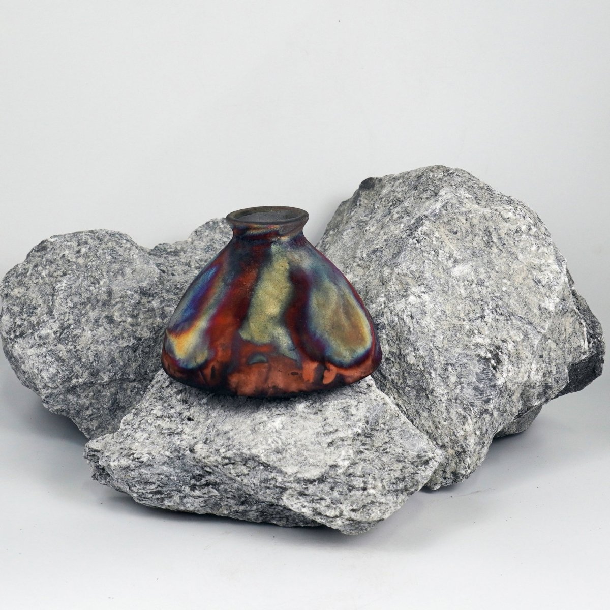 Yama Ceramic Raku Pottery Vase - RAAQUU