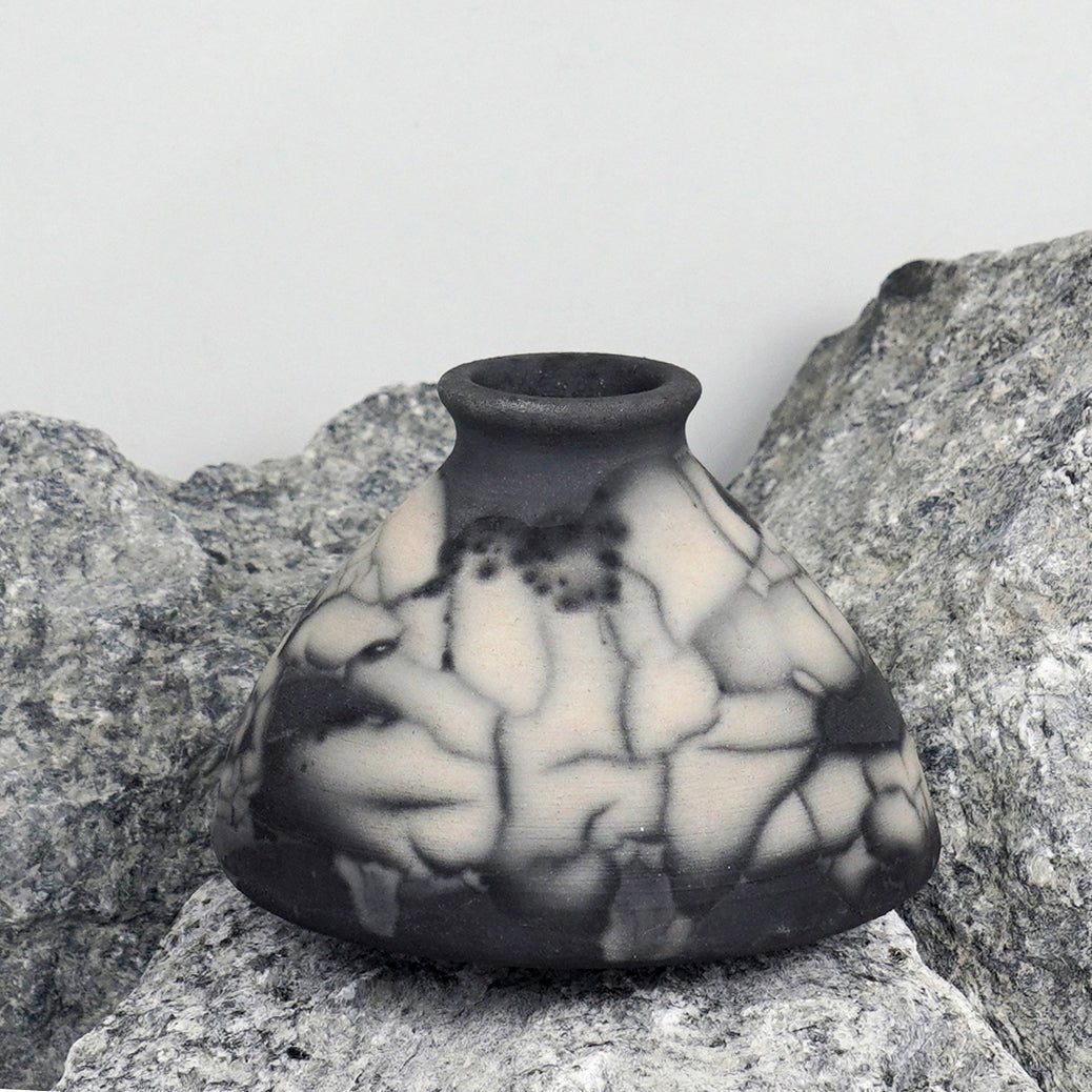 Yama Ceramic Raku Pottery Vase - RAAQUU