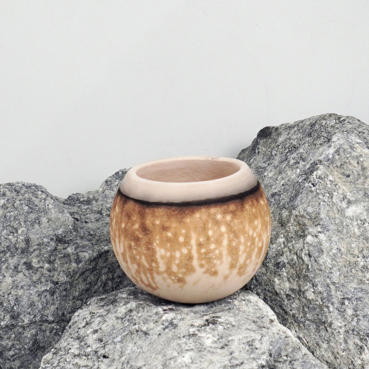 Zen Ceramic Raku Pottery Vase - RAAQUU