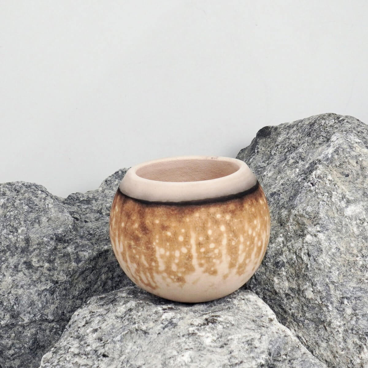 Zen Ceramic Raku Pottery Vase - RAAQUU