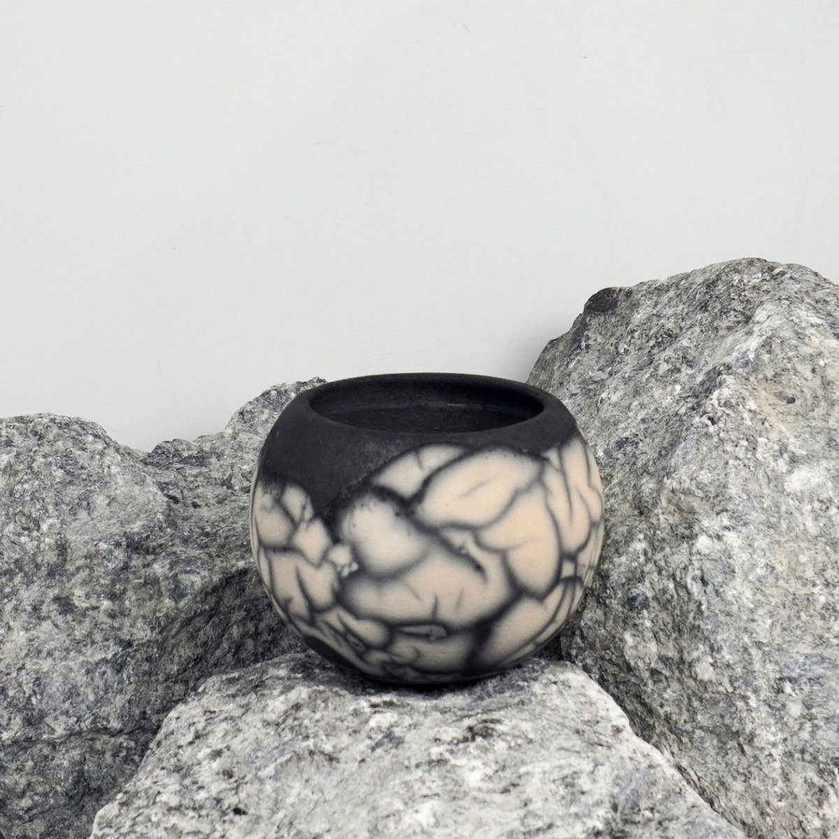 Zen Ceramic Raku Pottery Vase - RAAQUU