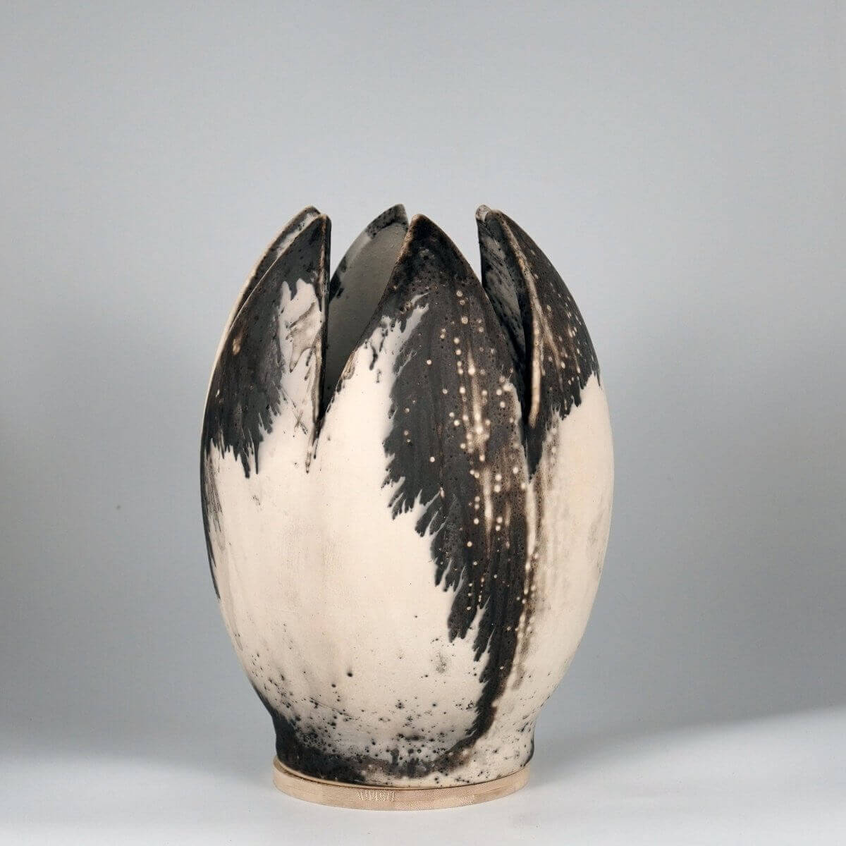 RAAQUU Large Flower Ceramic Vase Obvara S/N0000170 11" Raku Pottery - RAAQUU
