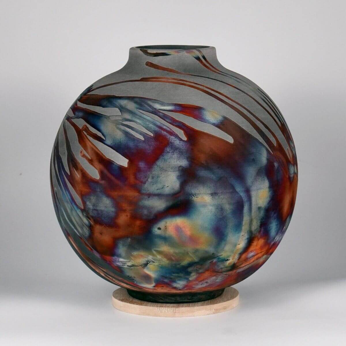 RAAQUU Large Globe Ceramic Vase Carbon Copper S/N0000581 11" Raku Pottery - RAAQUU