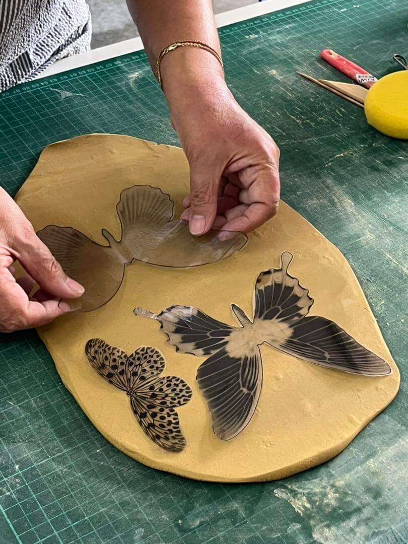 Pottery hand building class at RAAQUU