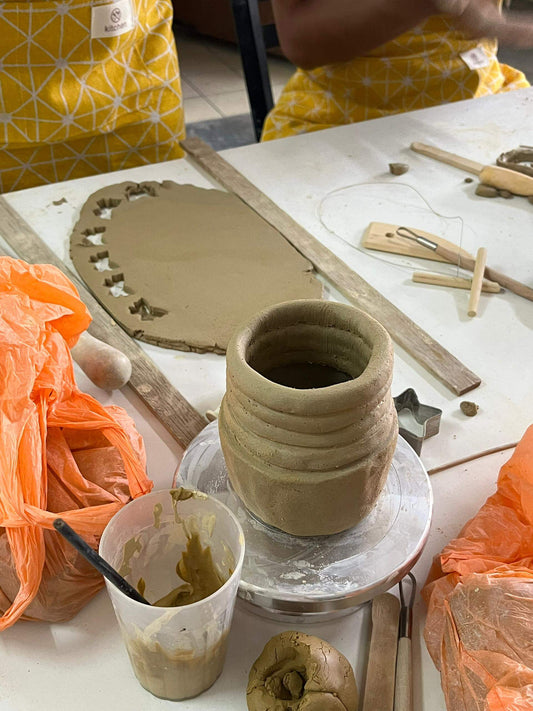 Pottery class in RAAQUU