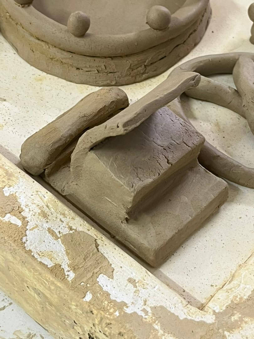 Pottery hand building class at RAAQUU