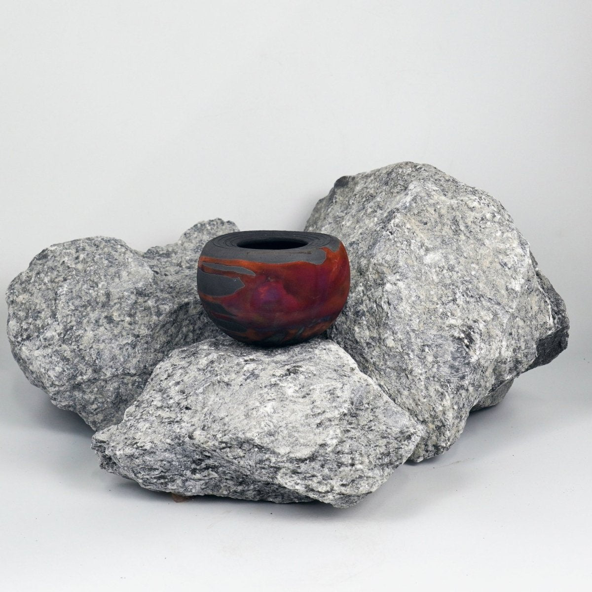 Nikko Ceramic Raku Pottery Vase - RAAQUU