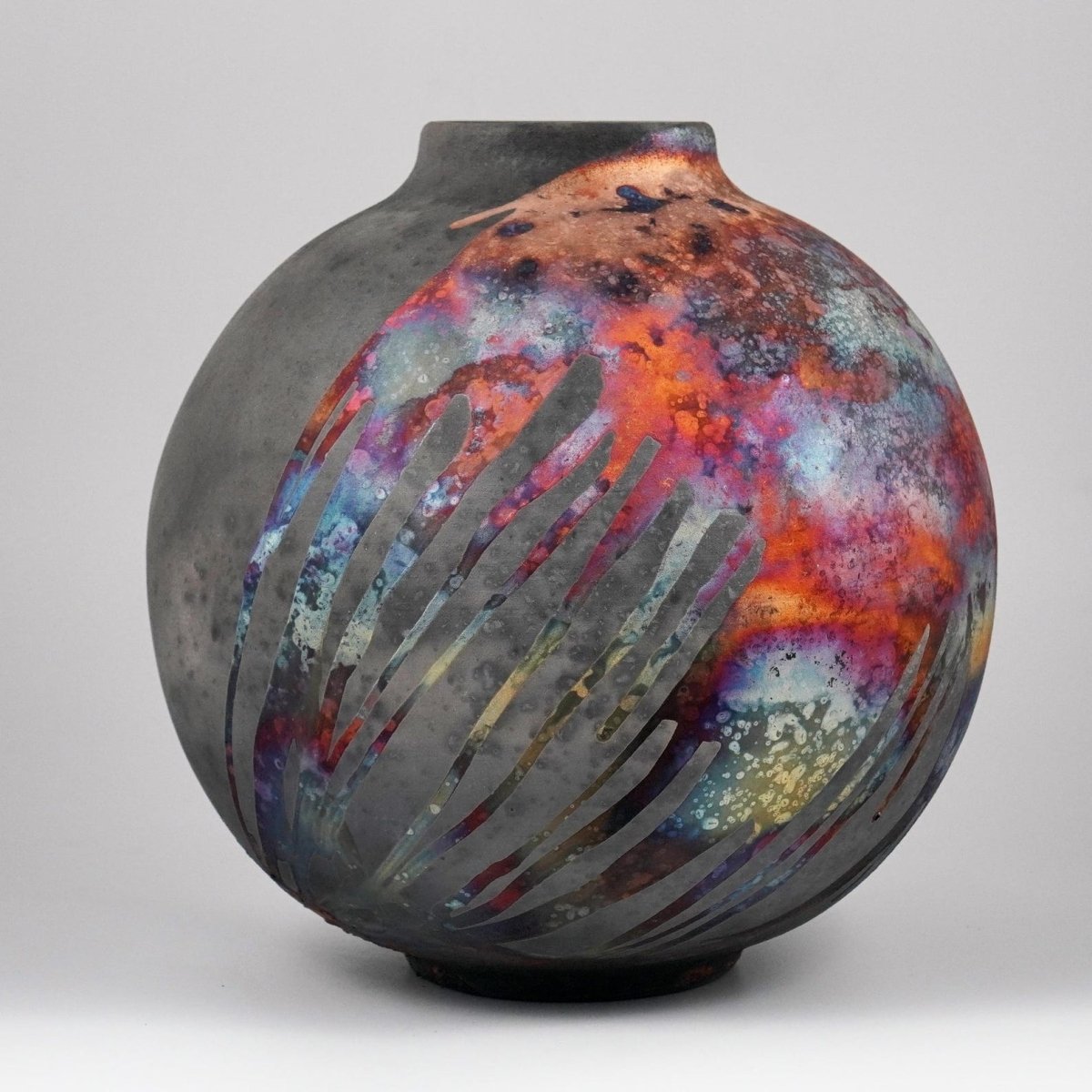 RAAQUU Large Globe Ceramic Vase Carbon Copper S/N0000765 11" Raku Pottery - RAAQUU
