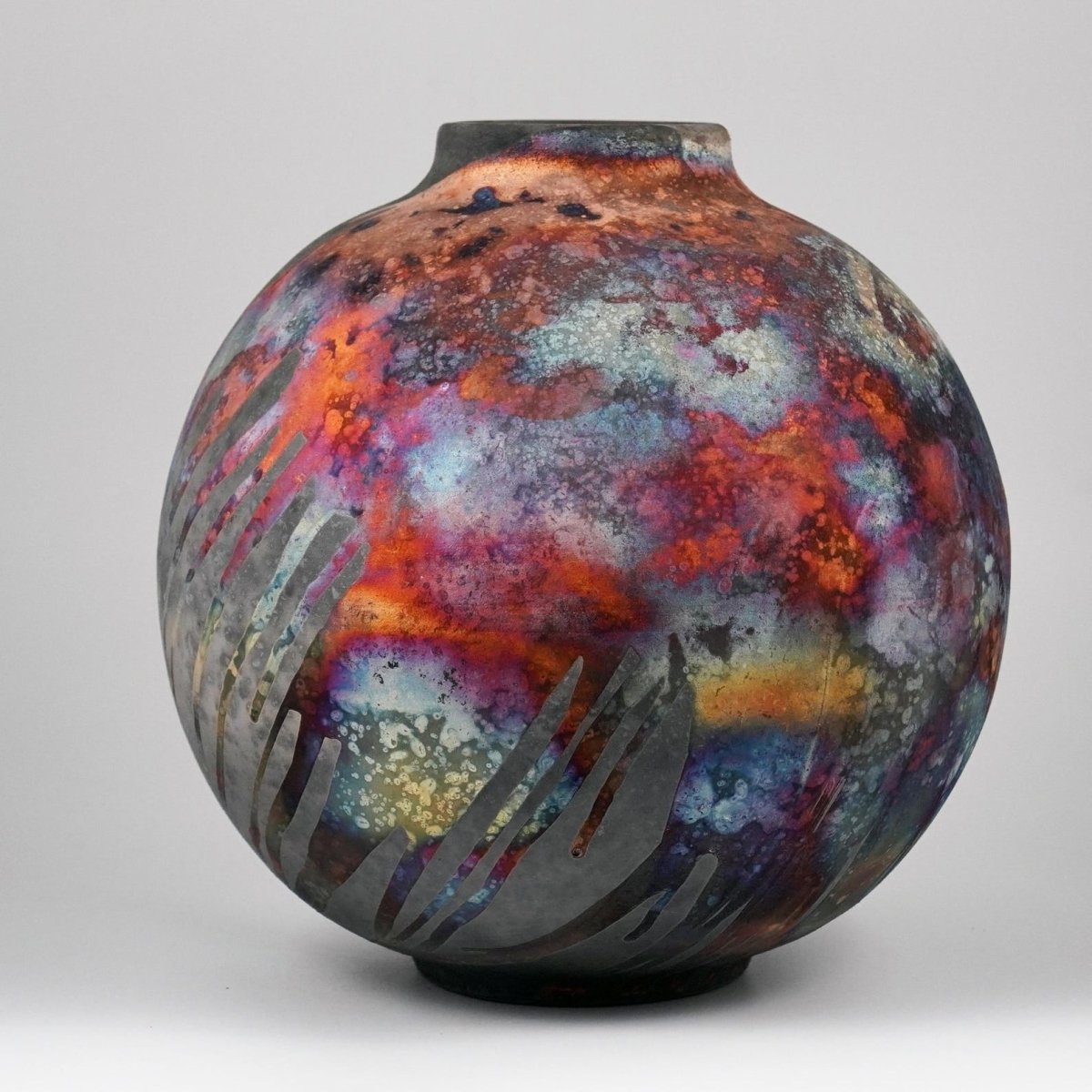 RAAQUU Large Globe Ceramic Vase Carbon Copper S/N0000765 11" Raku Pottery - RAAQUU