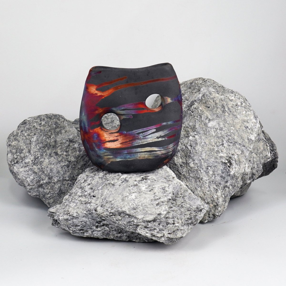 Umi Ceramic Raku Pottery Vase - RAAQUU