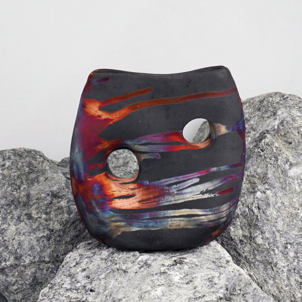 Umi Ceramic Raku Pottery Vase - RAAQUU