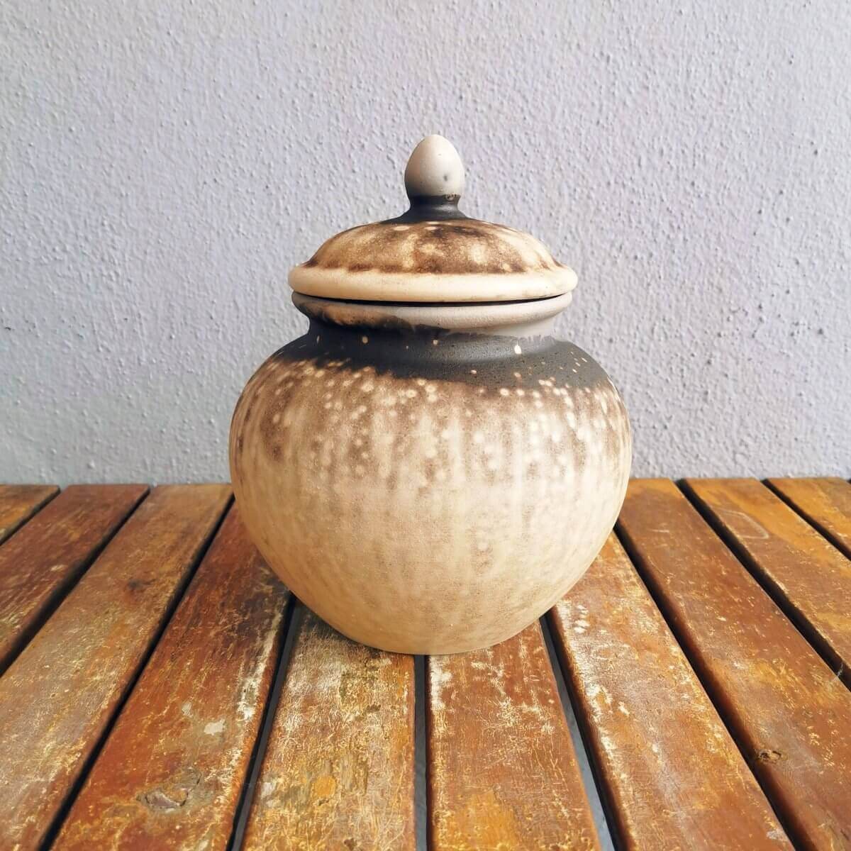 RAAQUU Tamashii Ceramic Pet Urn (Pre-Order) for Remains - Raku Pottery 85 cubic inches Unique Handmade Cremation Vessel for Ashes, Pets, Cats, Dogs Unique Handmade ceramic pottery raku vases, urns, and home decor, sculptures, wall decor, gifts by Adil Gha